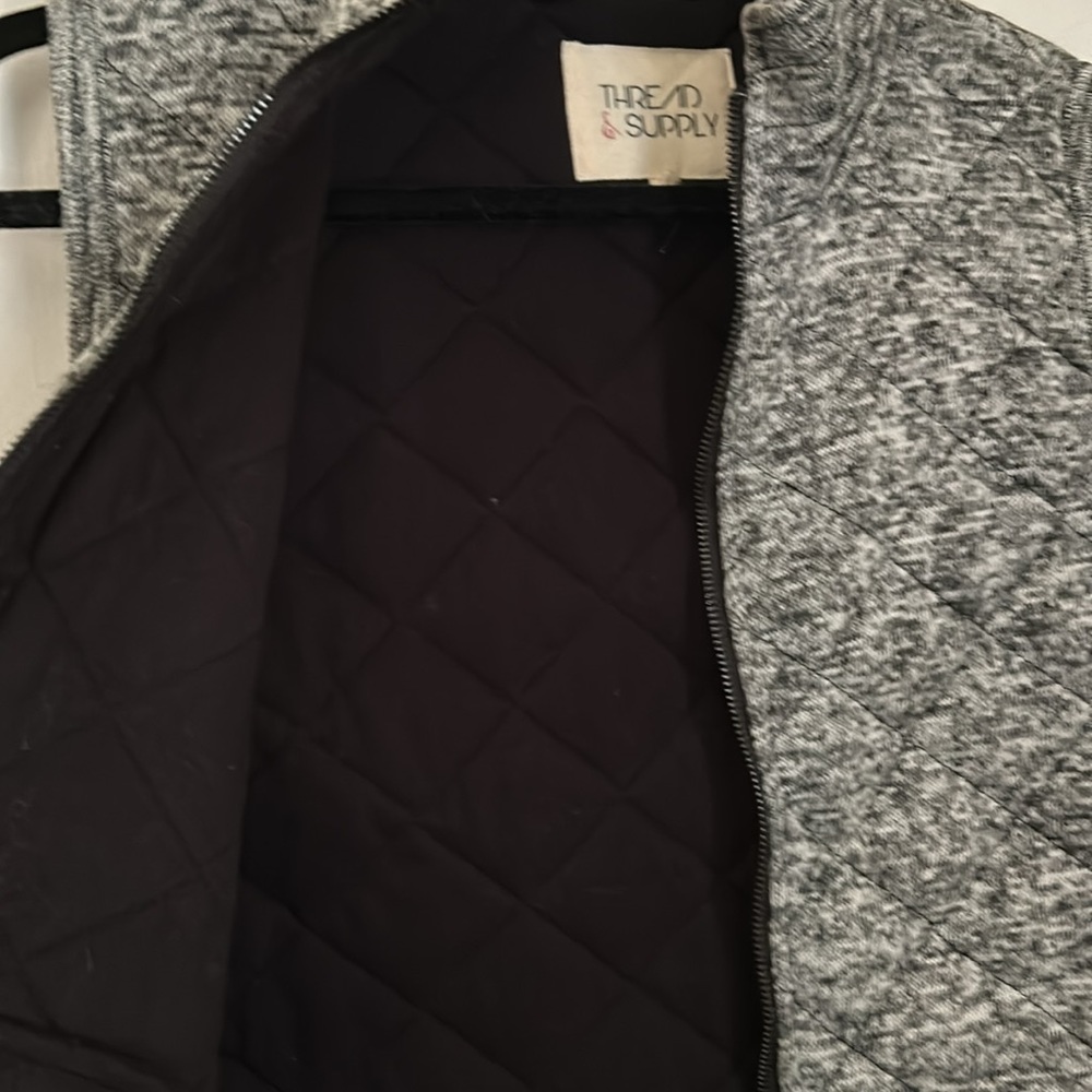 Quilted vest - Picture 2 of 4